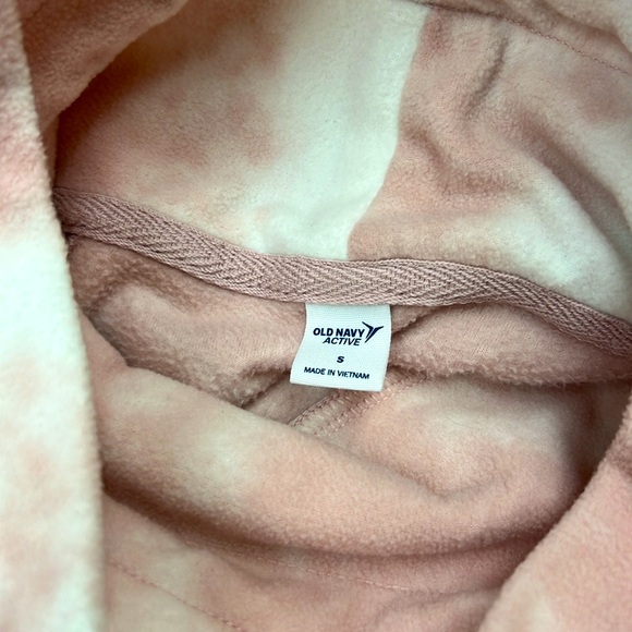Go-Warm Pink and White Old Navy Cropped Fleece Funnel-Neck Sweatshirt - 1029 - Picture 6 of 9